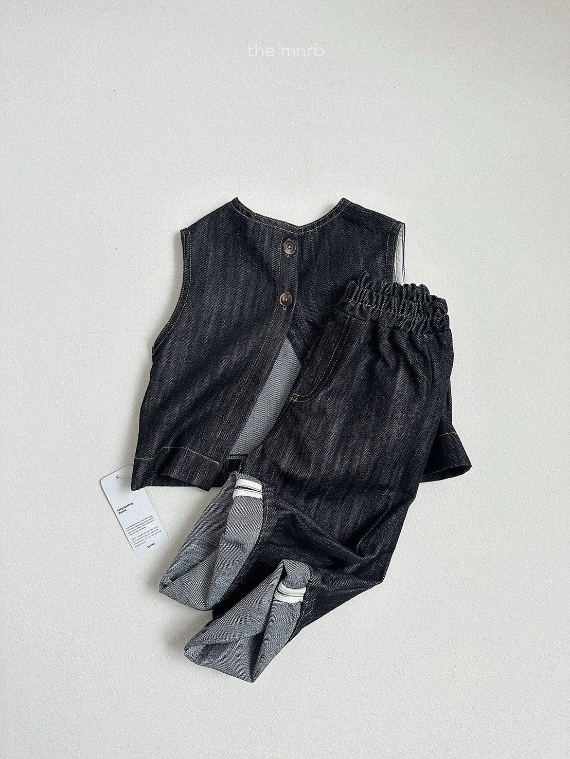 03.Non-Fade Vest