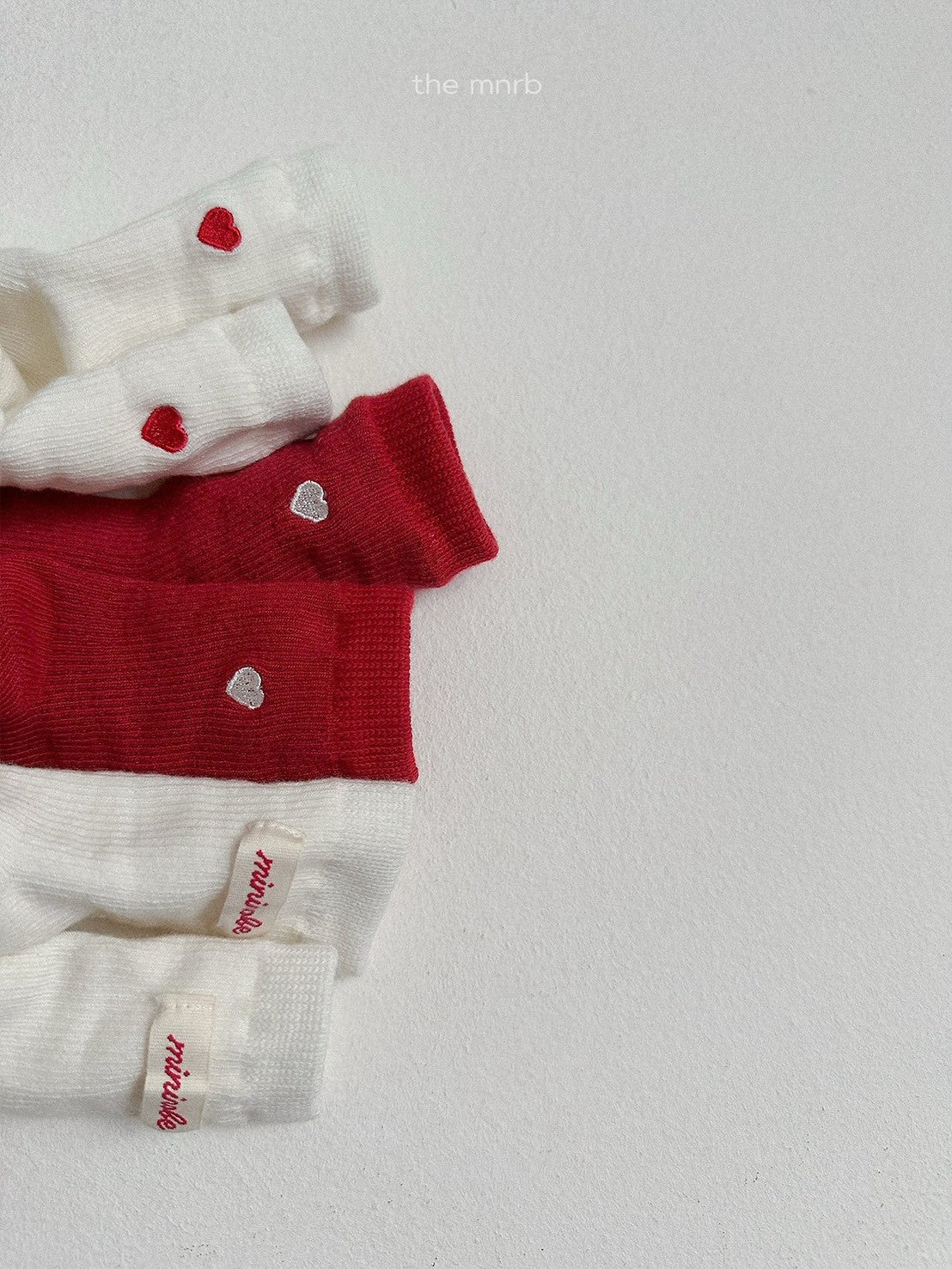 48.Heart Logo Socks