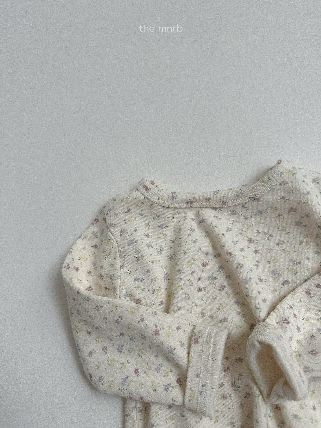 34.Cotton Eyelet Long Sleeve T-Shirt