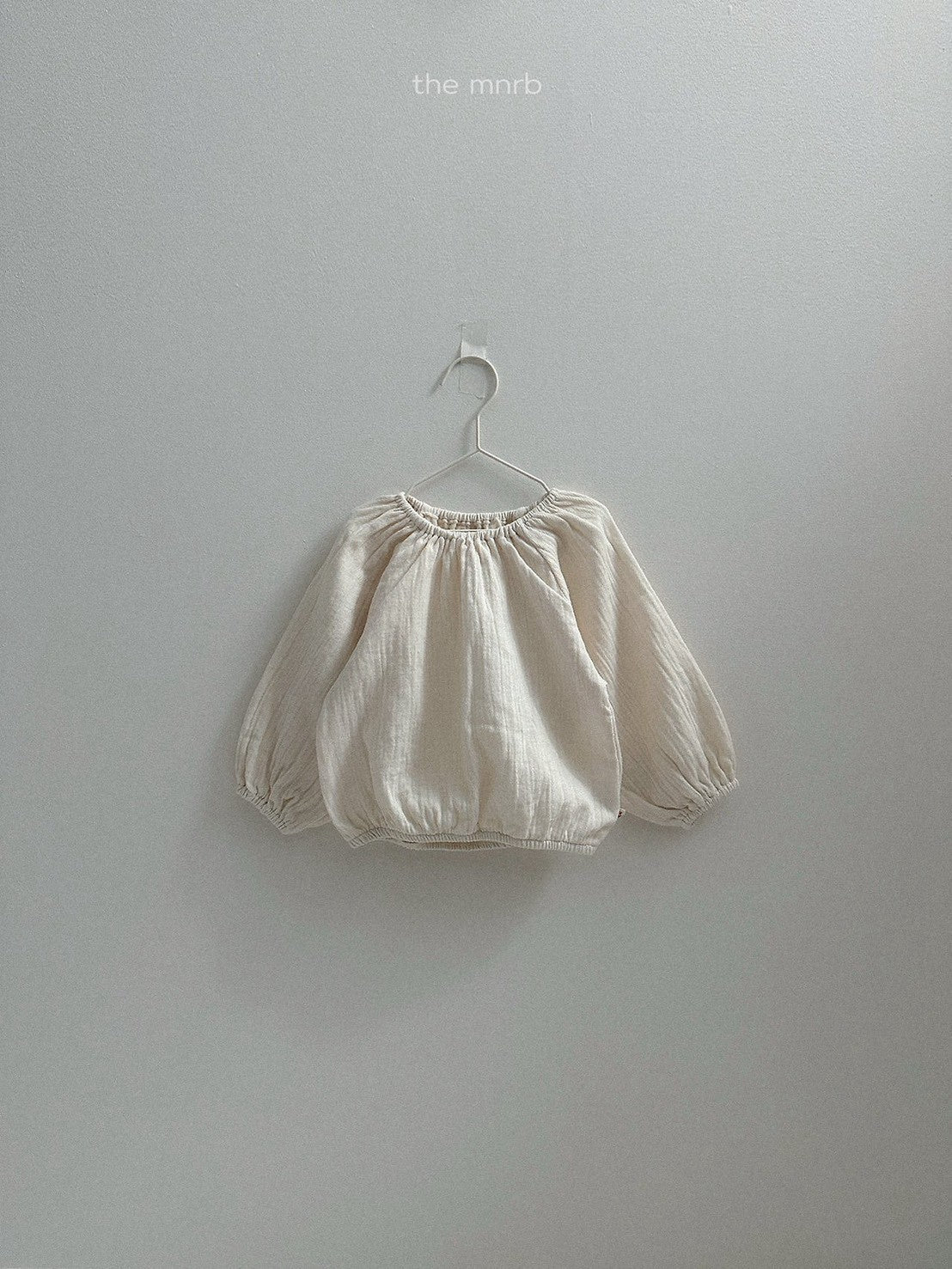 15.Balloon Blouse