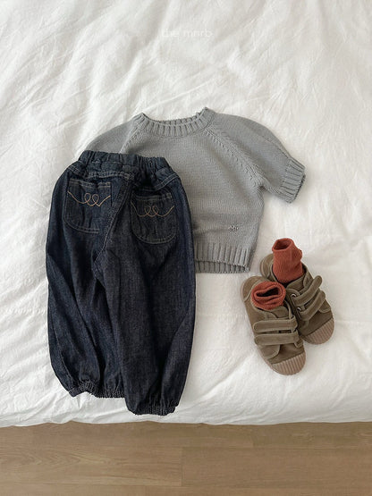 28.Emblem 3/4 Sleeve Knit Top