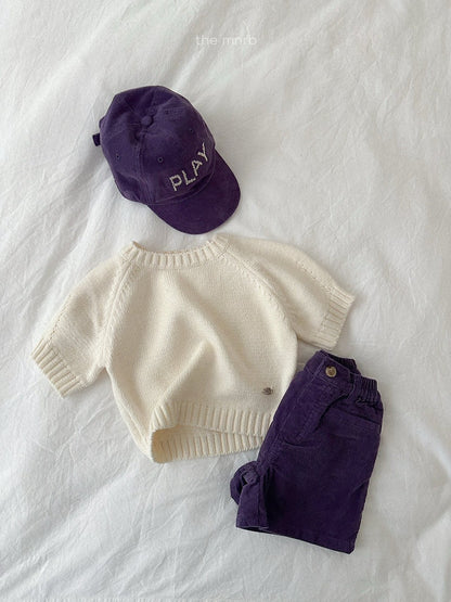 28.Emblem 3/4 Sleeve Knit Top
