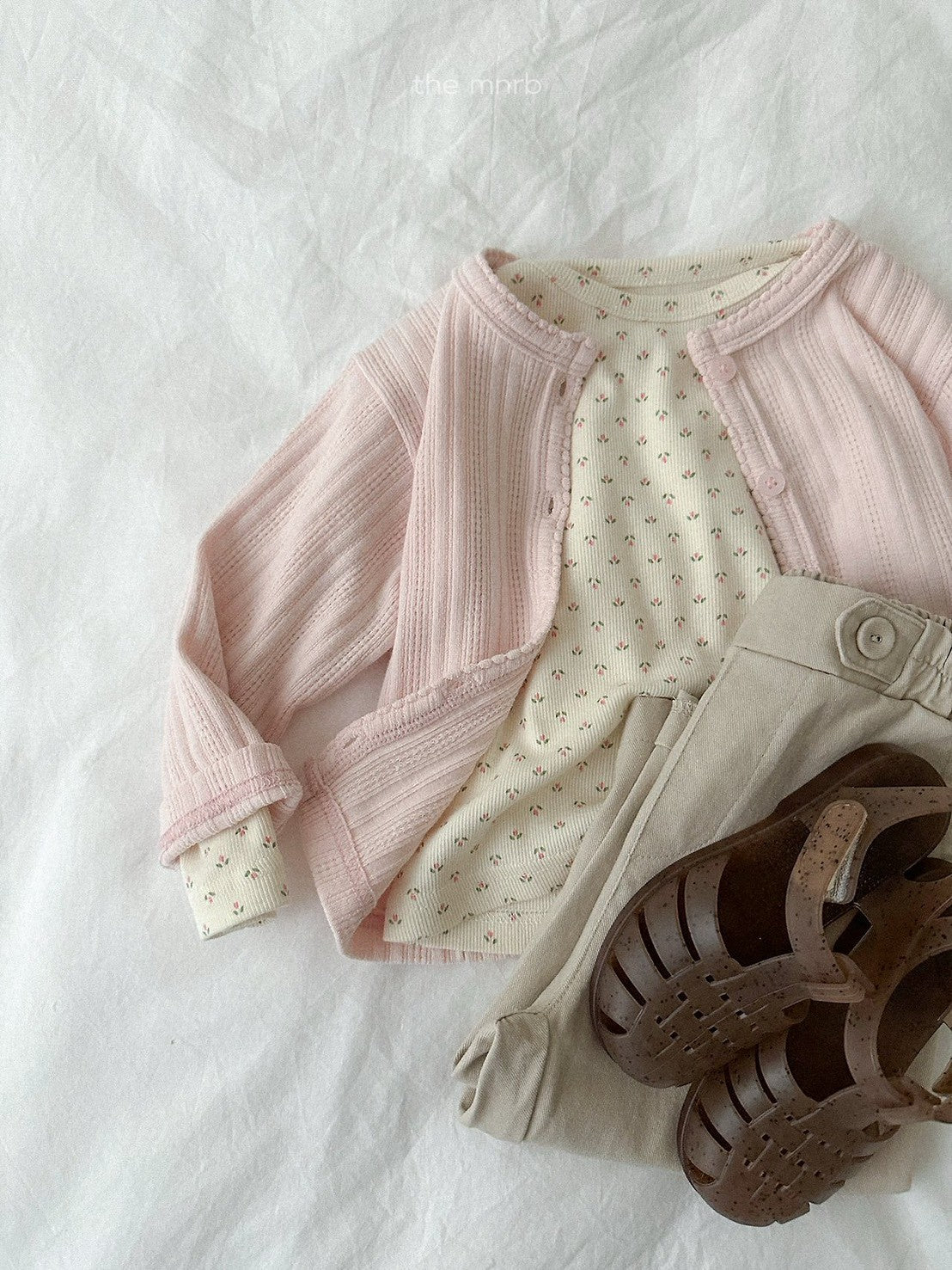 22.Eyelet Cardigan