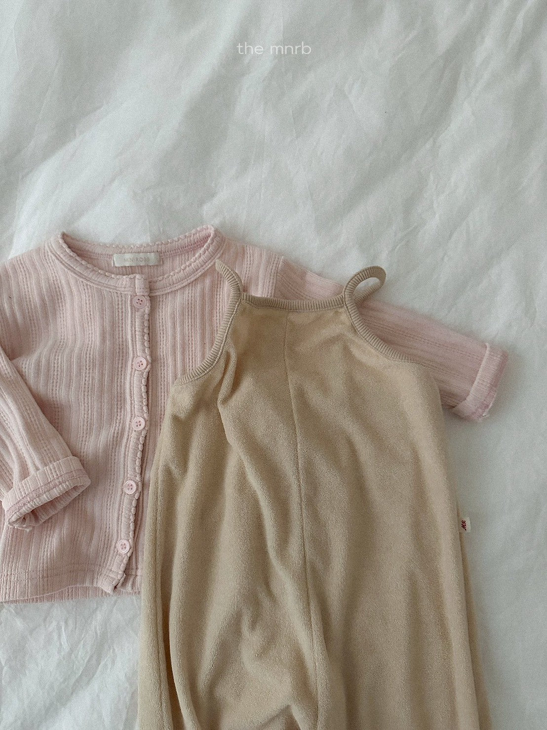 22.Eyelet Cardigan