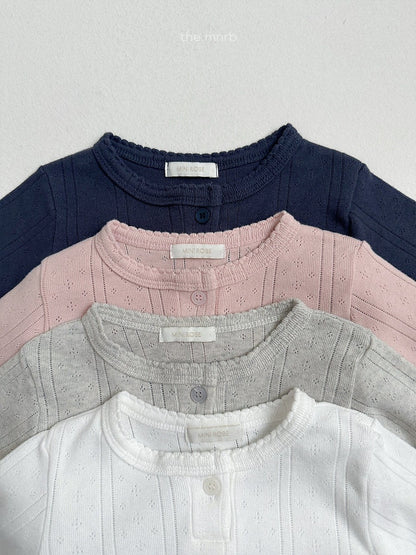 32.Kylie Henley T-Shirt