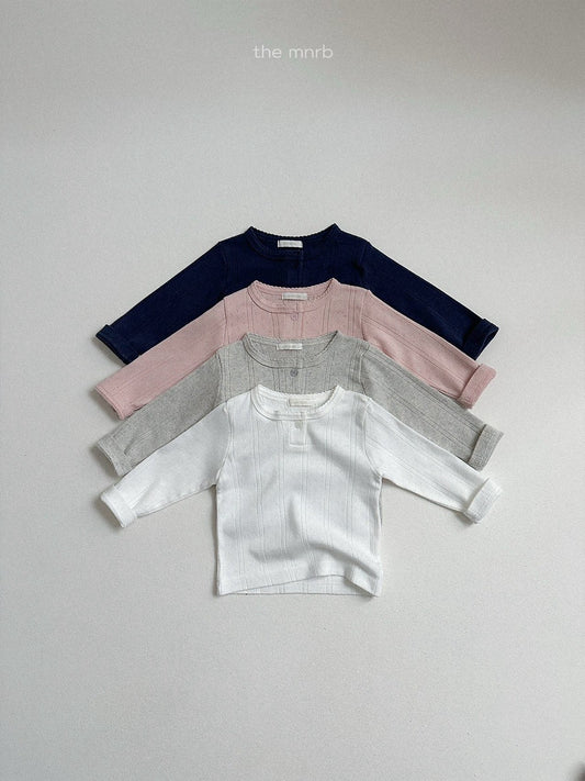 32.Kylie Henley T-Shirt