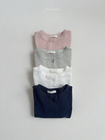 32.Kylie Henley T-Shirt