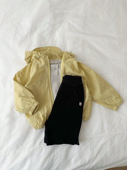 32.Kylie Henley T-Shirt