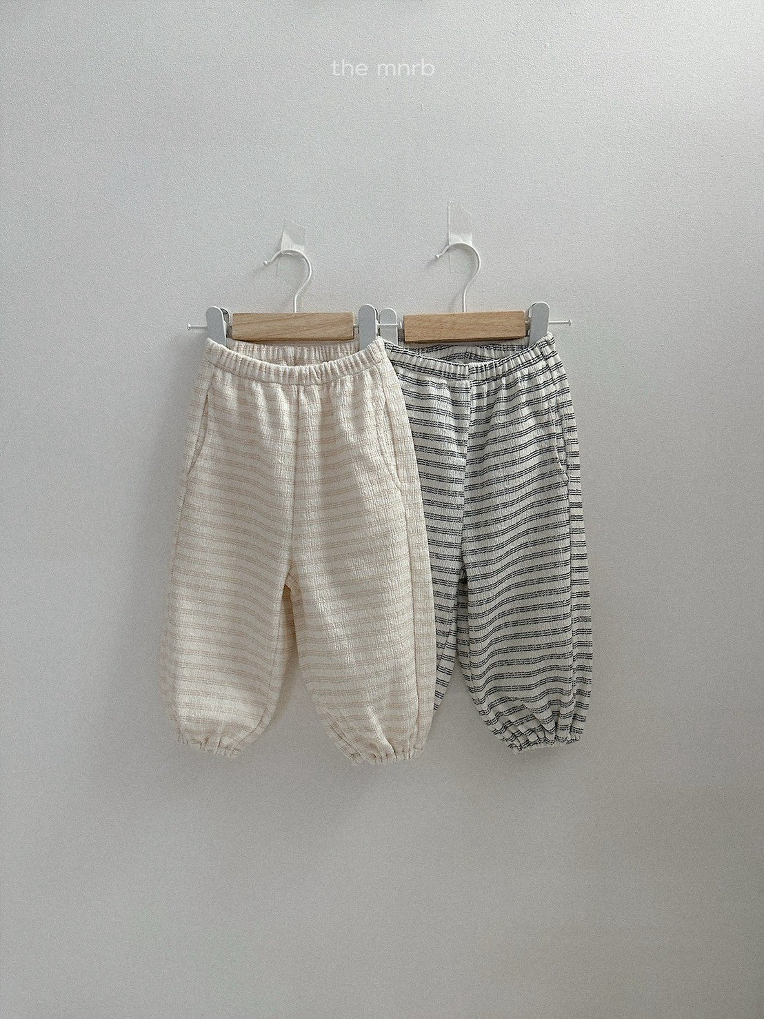 08.Day Stripe Jogger Pants
