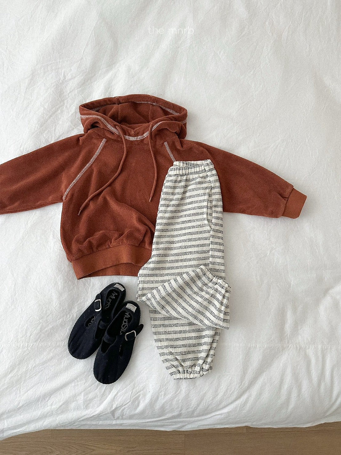 08.Day Stripe Jogger Pants