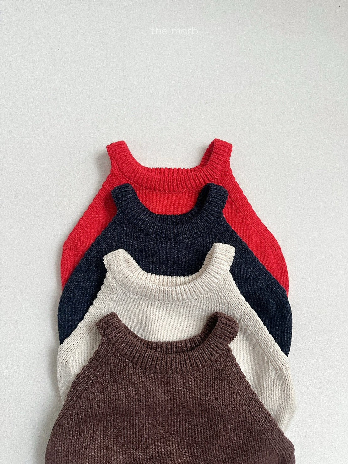 40.Halter Neck Knit Top