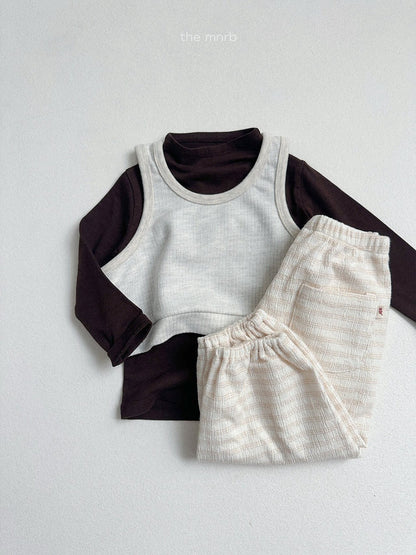 17.Blossom Mock Neck Top