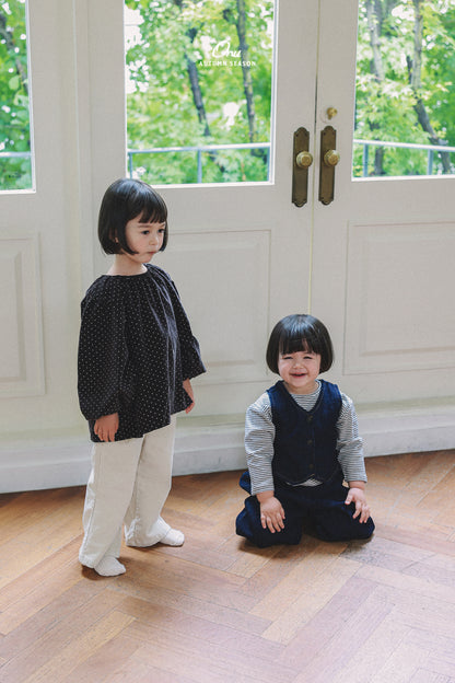 21. Dot Shirring Blouse
