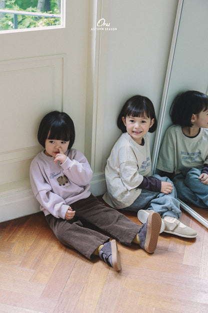 13. Pony Sweatshirt