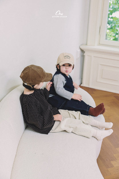 21. Dot Shirring Blouse