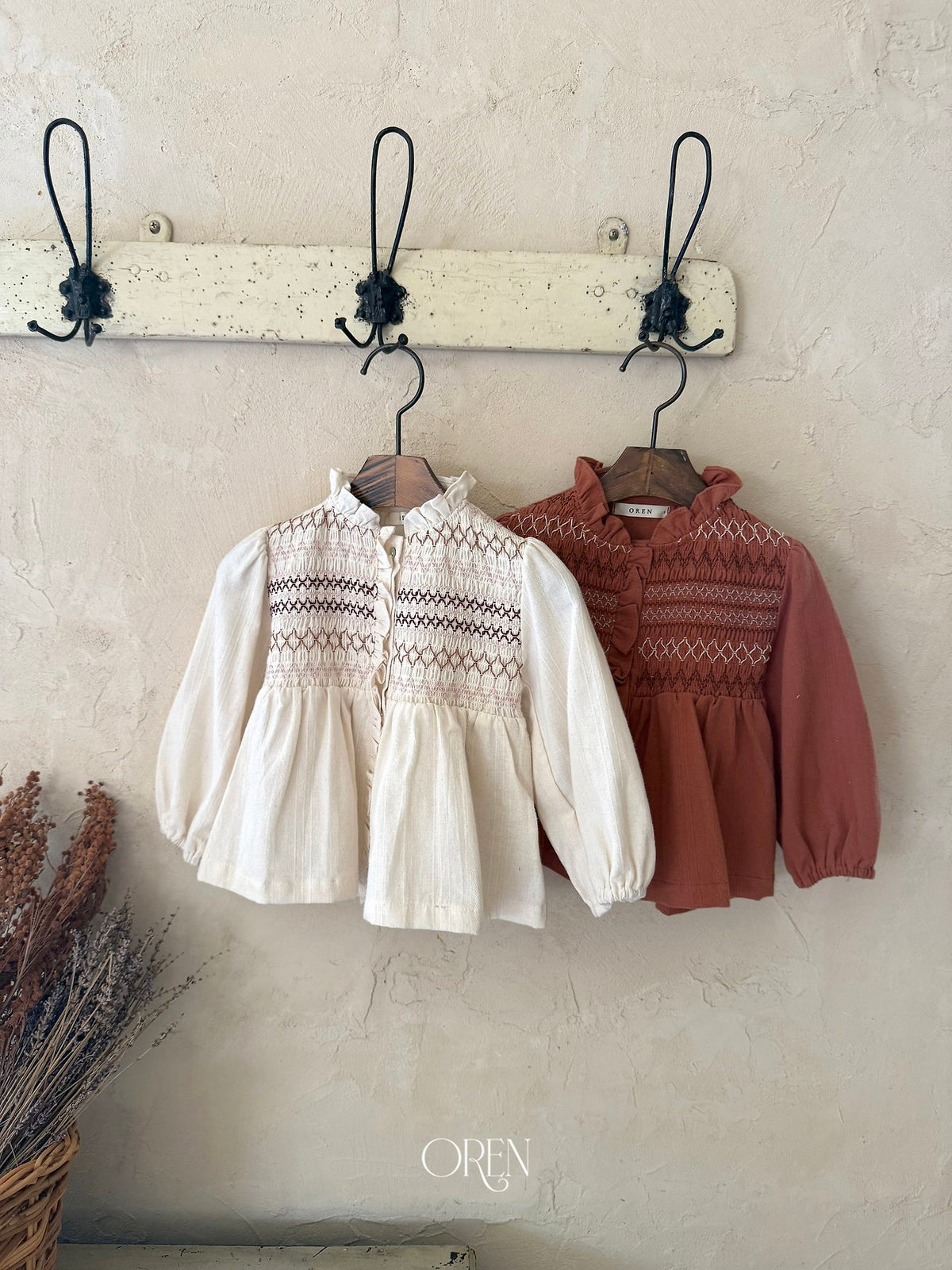［OREN］merci smocked blouse