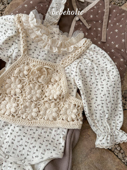 14.Hand-KnitBustier