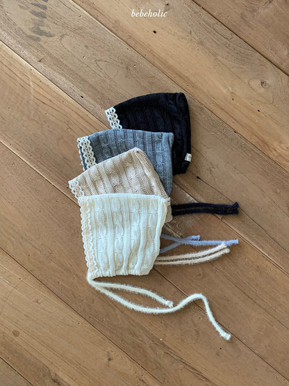 11.CableKnitBonnet