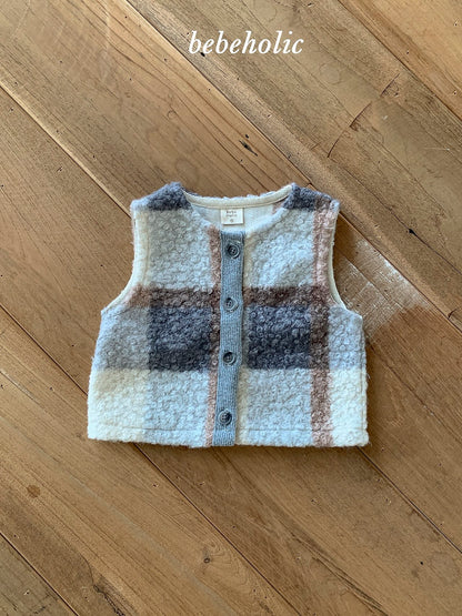 16.RoyCheckVest