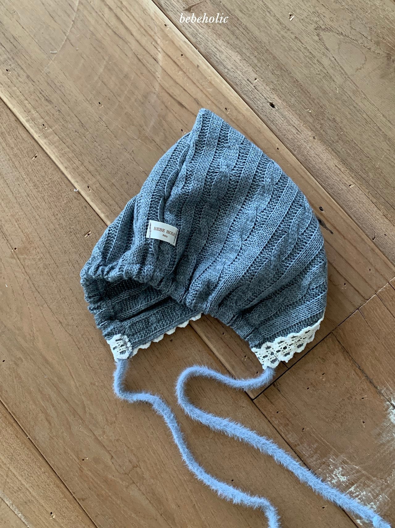 11.CableKnitBonnet
