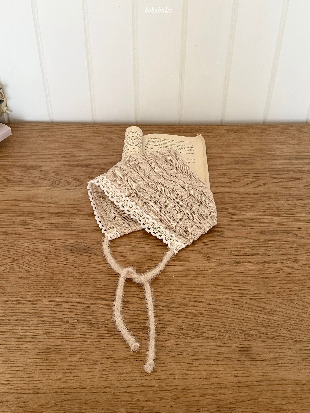11.CableKnitBonnet