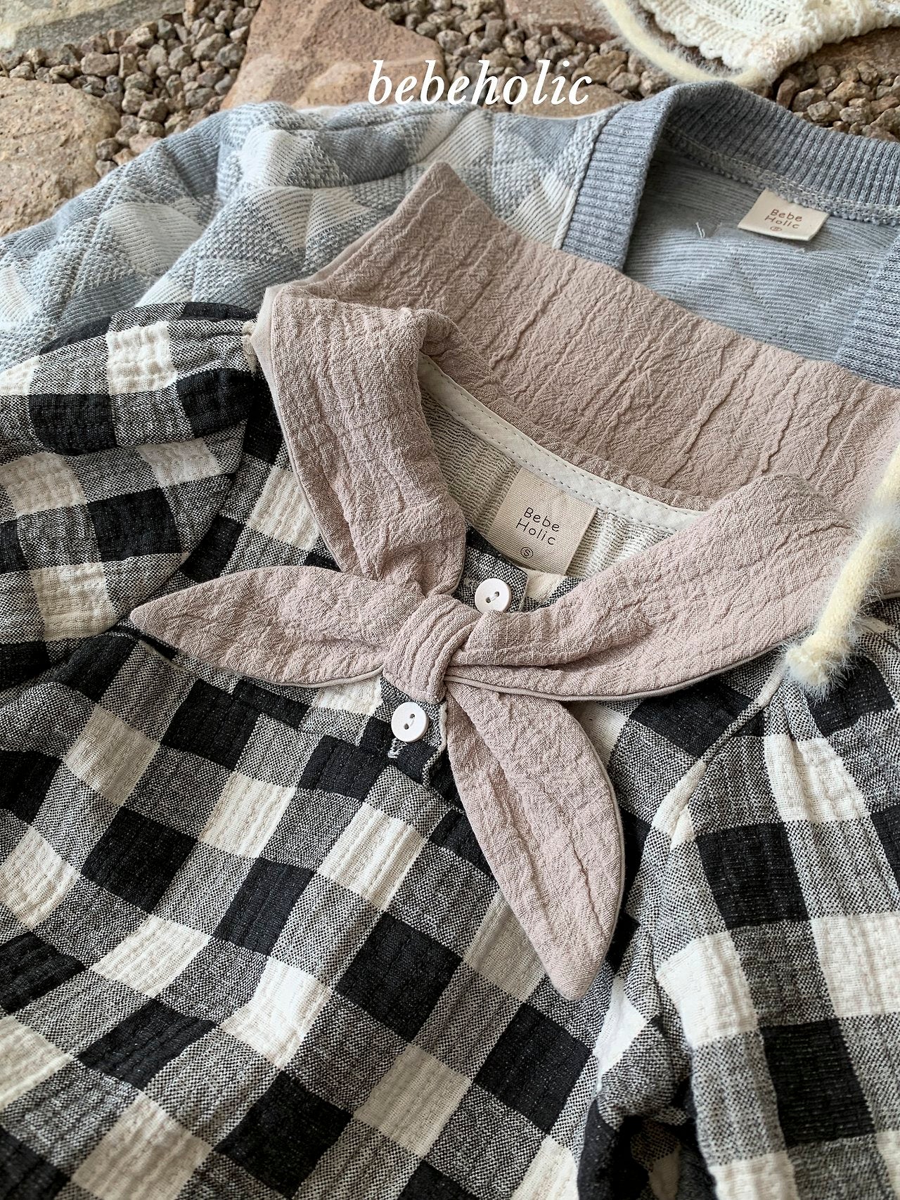 29.MellyCapeBlouse