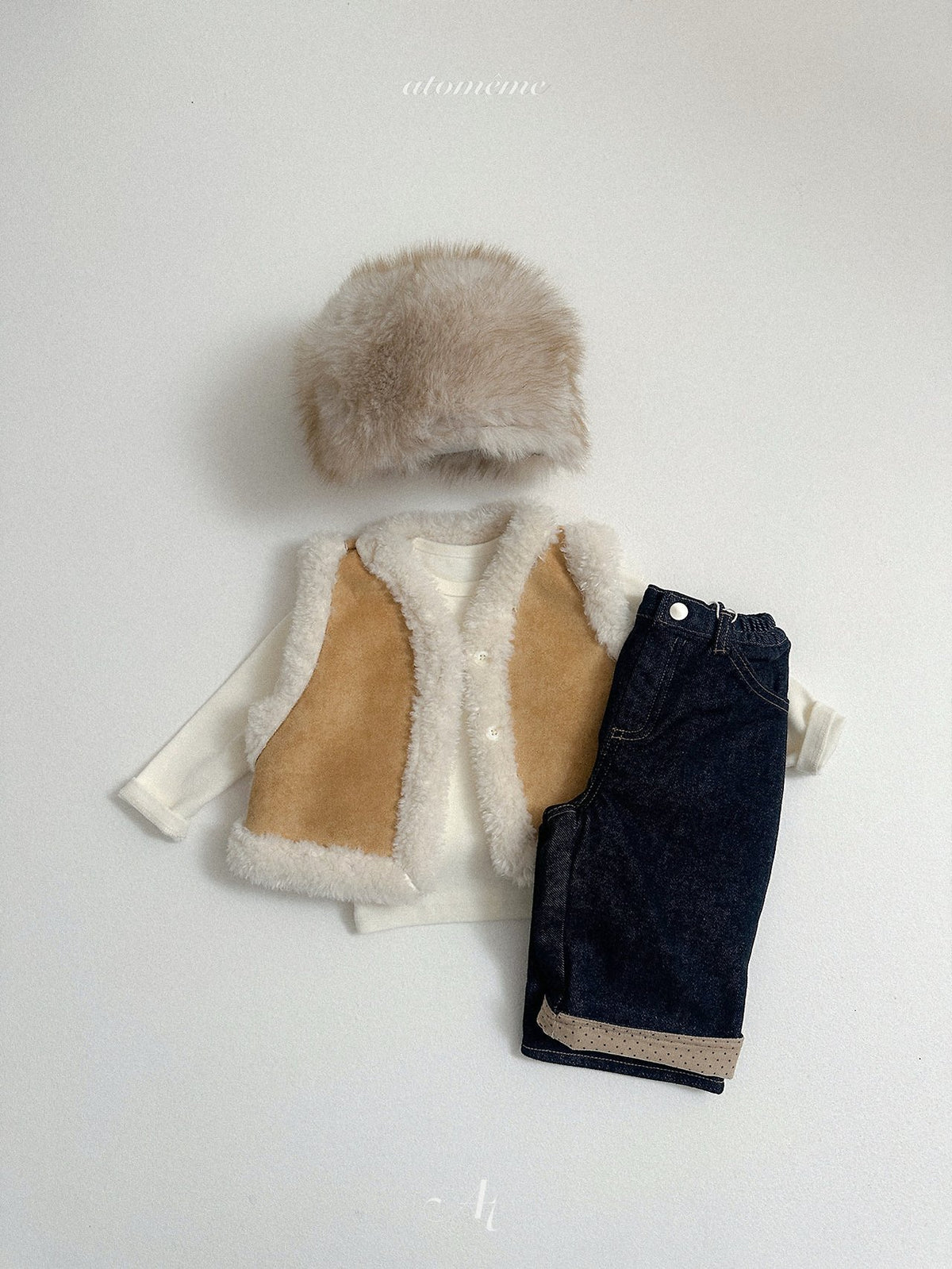 ［atomeme］reversible mustang vest