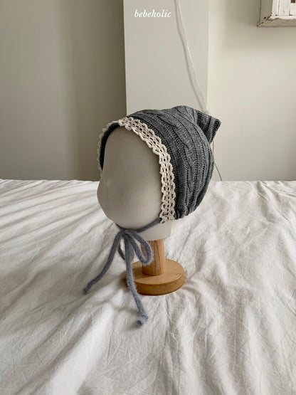 11.CableKnitBonnet