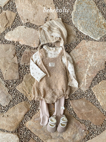 44.HoneyKnitRomper