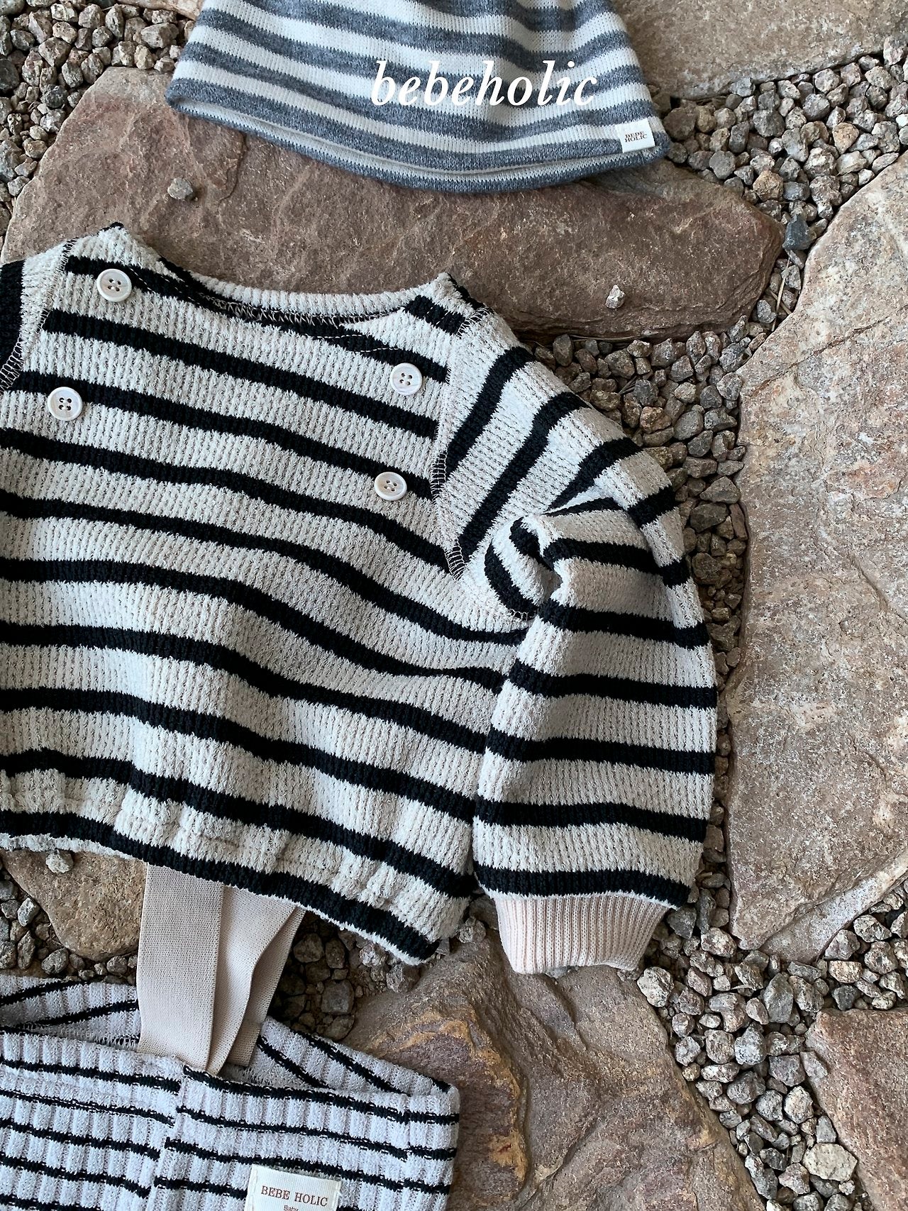 27.WoolDefSweatshirt