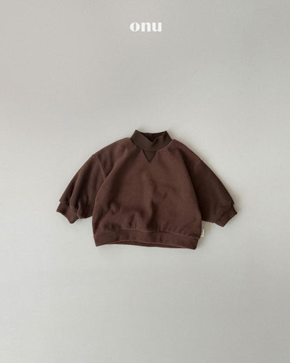 ［ONU］triangle neck sweatshirt