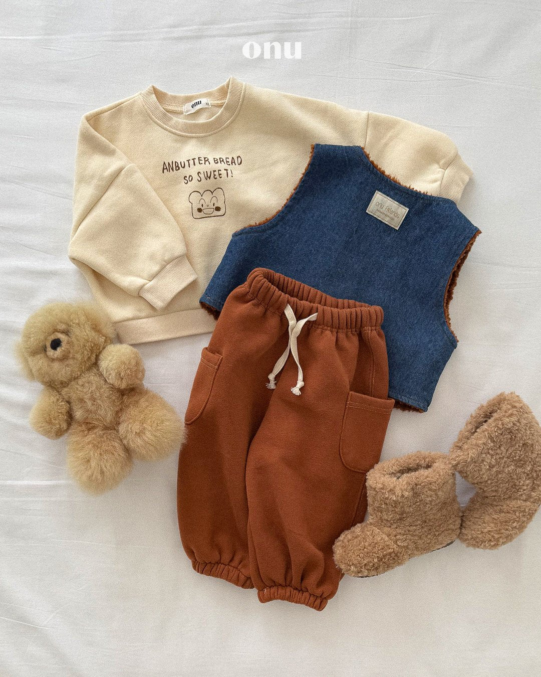［ONU］ang butter sweatshirt