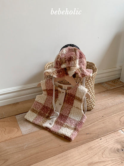 16.RoyCheckVest