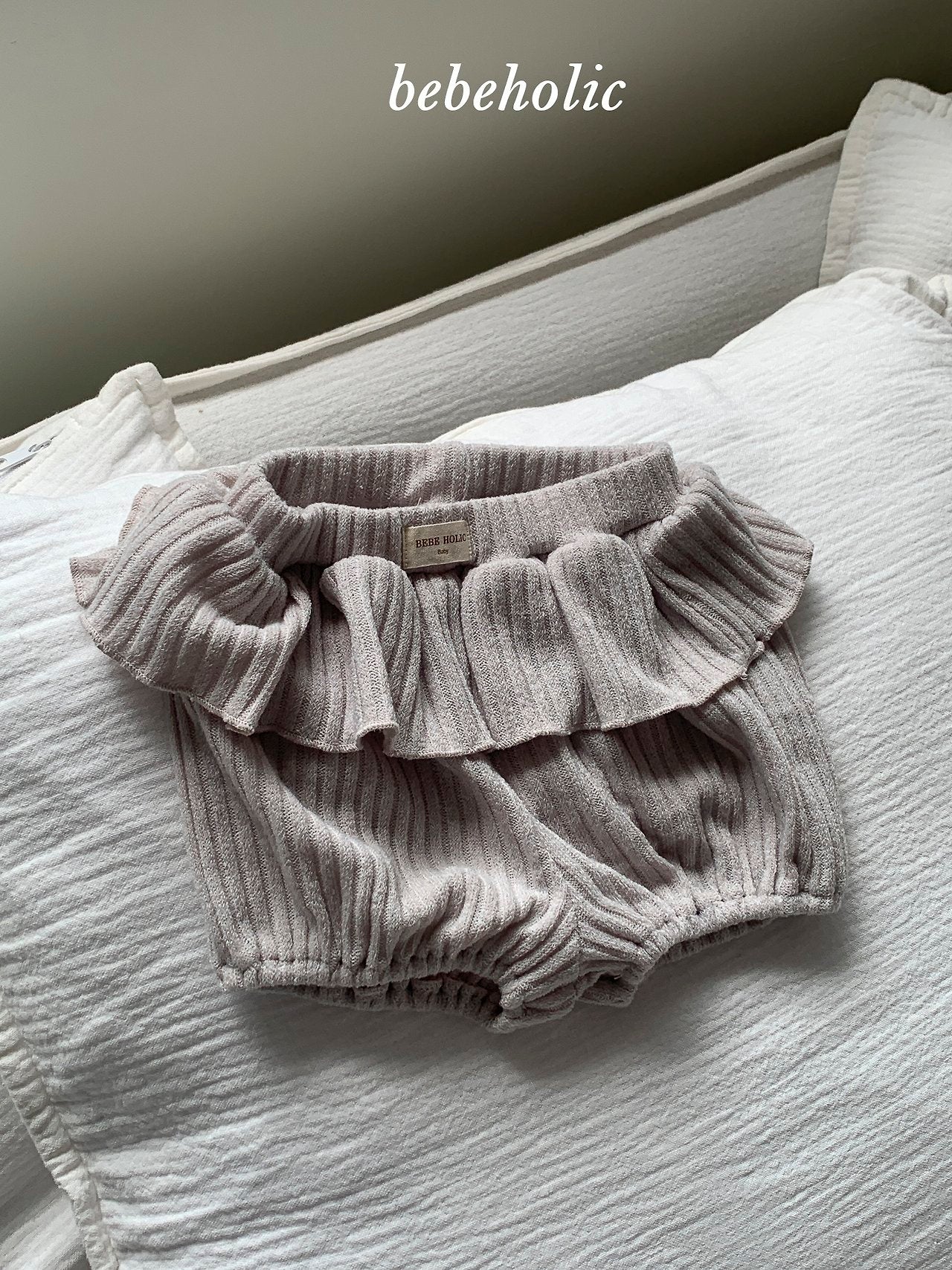 39.ViviFrillPants