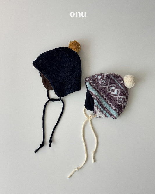［ONU］pompom ear flap hat