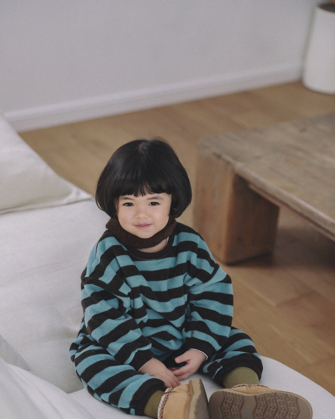 ［ONU］big stripe sweatshirt