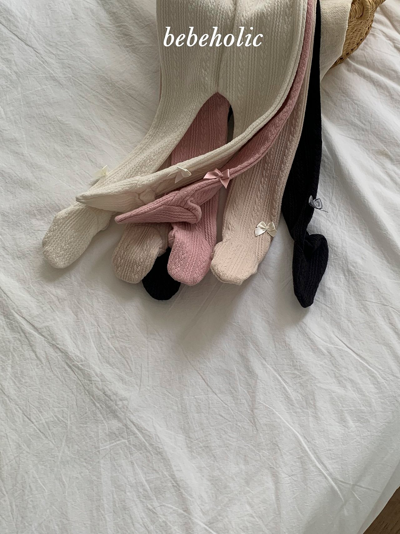 32.TonTonRibbonFootedLeggings