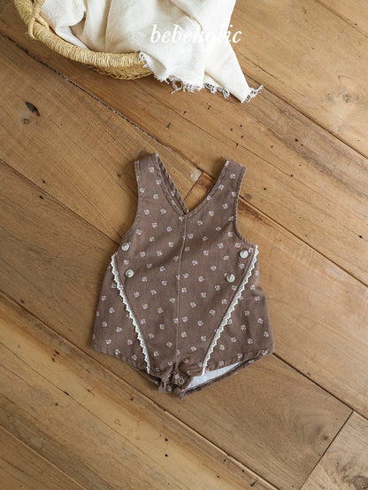 45.EveSuspenderRomper