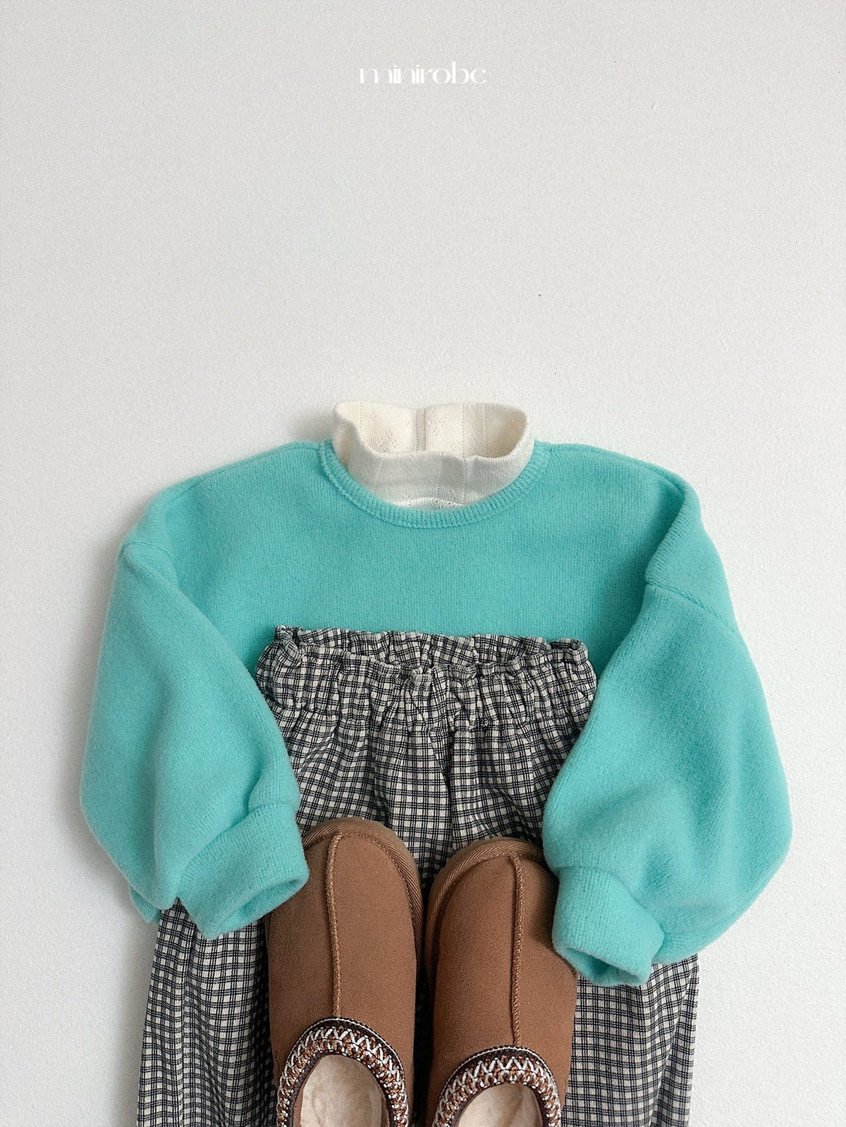 ［minirobe］eyelet turtleneck tee