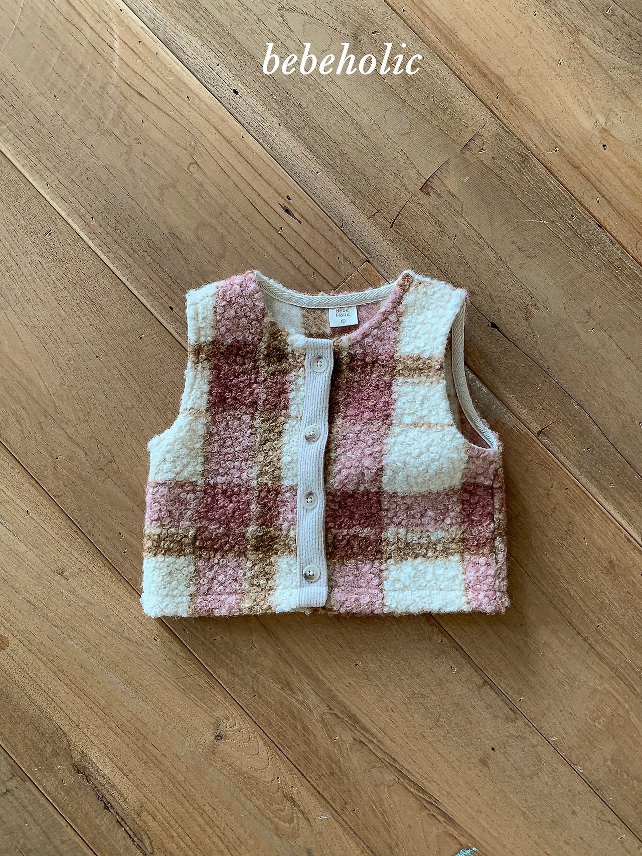 16.RoyCheckVest