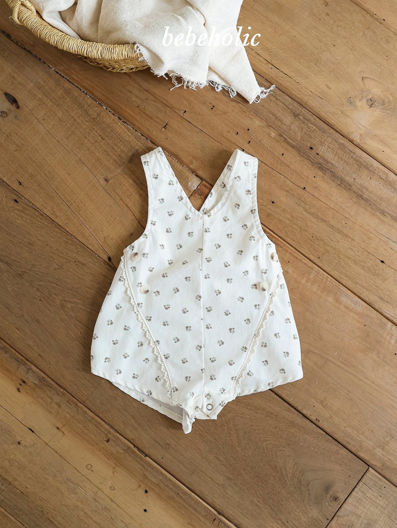 45.EveSuspenderRomper