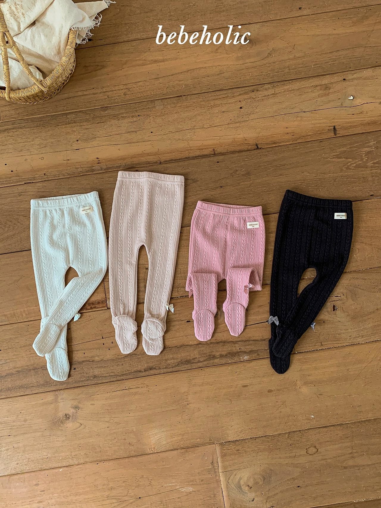 32.TonTonRibbonFootedLeggings