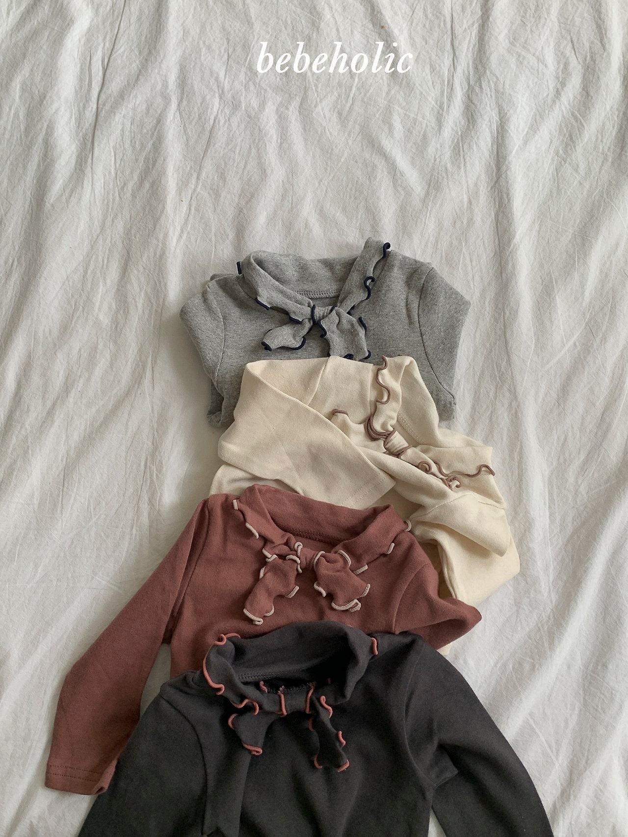 20.TieT-Shirt