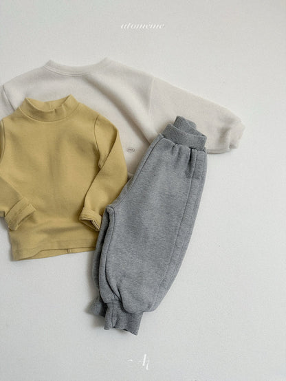 ［atomeme］plain turtleneck t-shirt