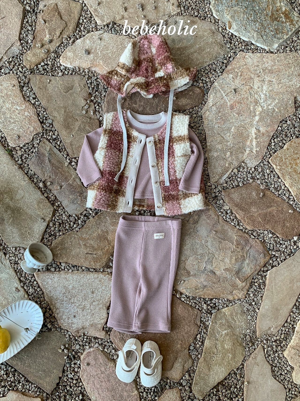 16.RoyCheckVest