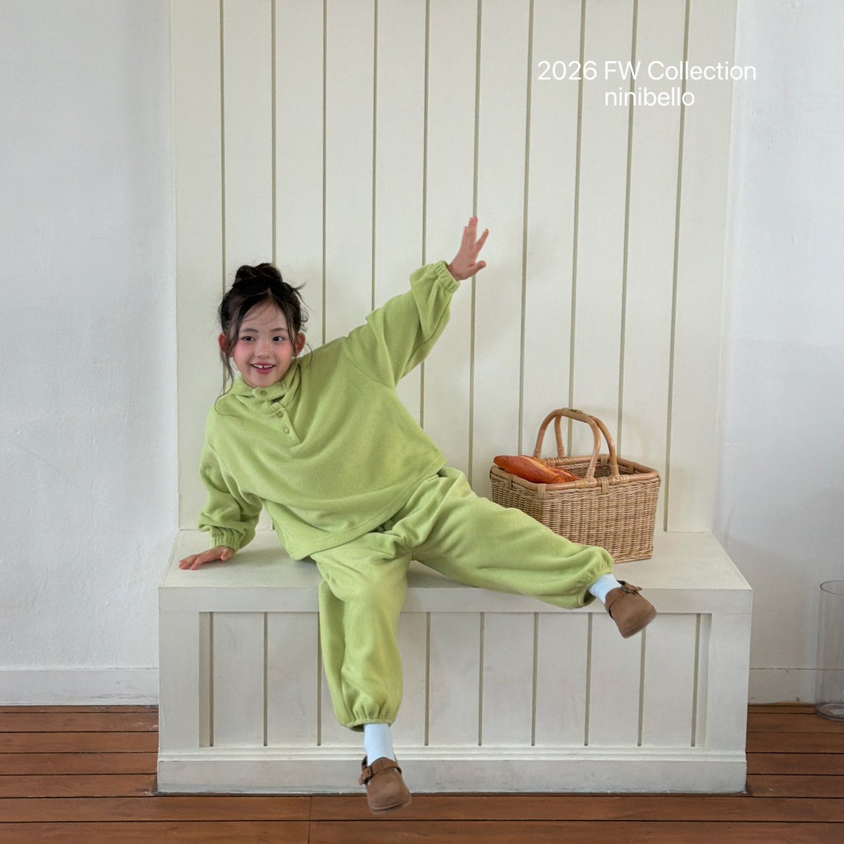 ［ninibello］teletubby fleece hoodie