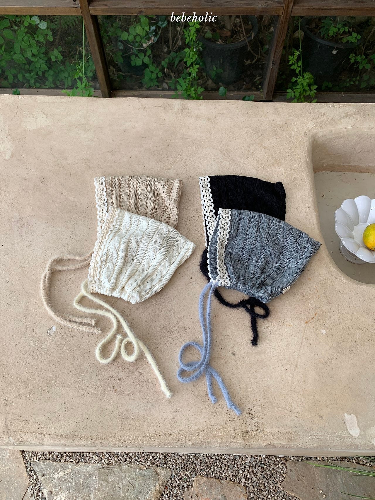 11.CableKnitBonnet