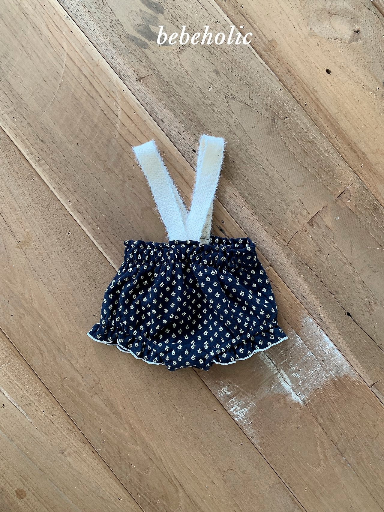 36.LeafSuspenderBloomers