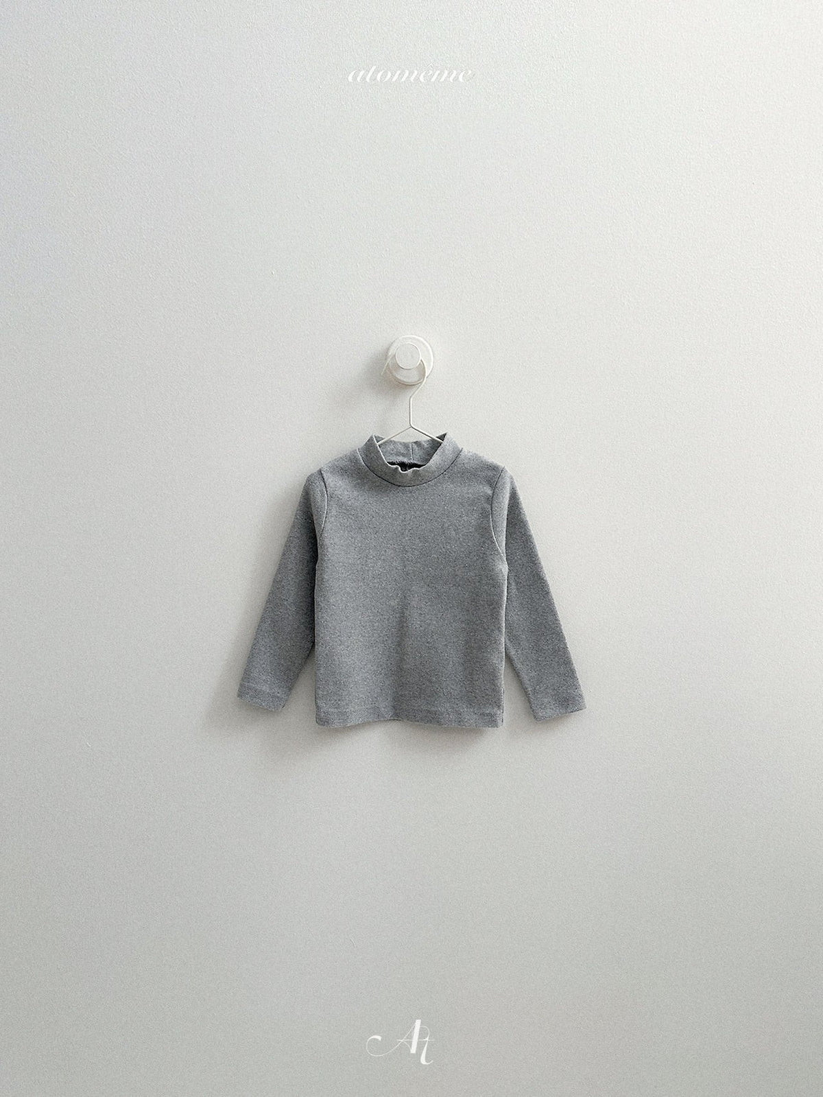 ［atomeme］plain turtleneck t-shirt
