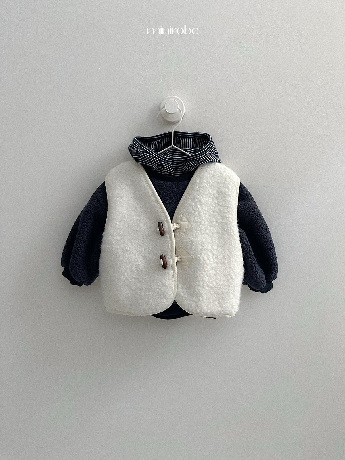 ［minirobe］boa fleece hooded sweatshirt